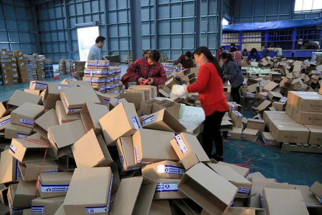 Những góc khuất của xu hướng mua chung - Ảnh 1. Những góc khuất của xu hướng mua chung - Ảnh 1.