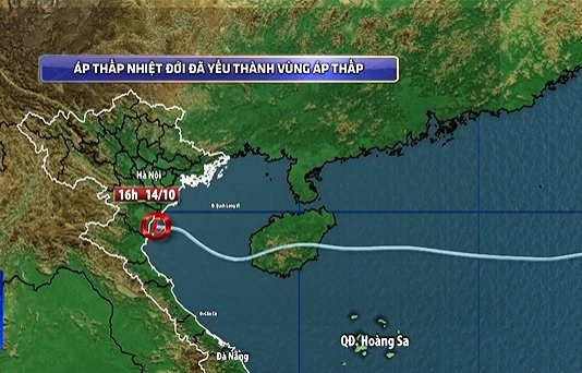 Áp thấp nhiệt đới gây mưa to, sạt lở ở Bắc Trung Bộ - Ảnh 1.