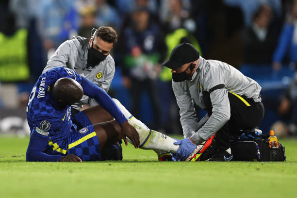 Chelsea nhận tin dữ về chấn thương của Lukaku - Ảnh 1.