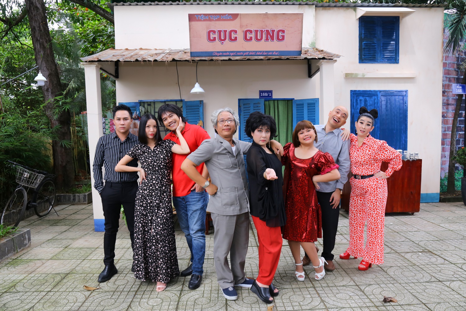 Quán quân Sao nối ngôi Bùi Công Danh hạnh phúc khi làm con trai nghệ sĩ Trung Dân - Ảnh 5. Quán quân Sao nối ngôi Bùi Công Danh hạnh phúc khi làm con trai nghệ sĩ Trung Dân - Ảnh 5.