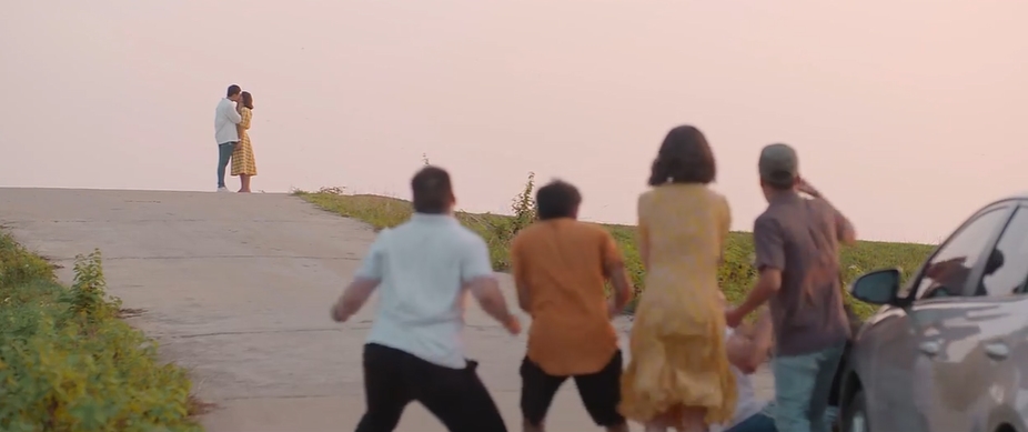 11 tháng 5 ngày: Hành trình đẹp đẽ của tuổi trẻ, bộ phim đặc biệt khiến khán giả quay xe bất ngờ - Ảnh 10. 11 tháng 5 ngày: Hành trình đẹp đẽ của tuổi trẻ, bộ phim đặc biệt khiến khán giả quay xe bất ngờ - Ảnh 10.