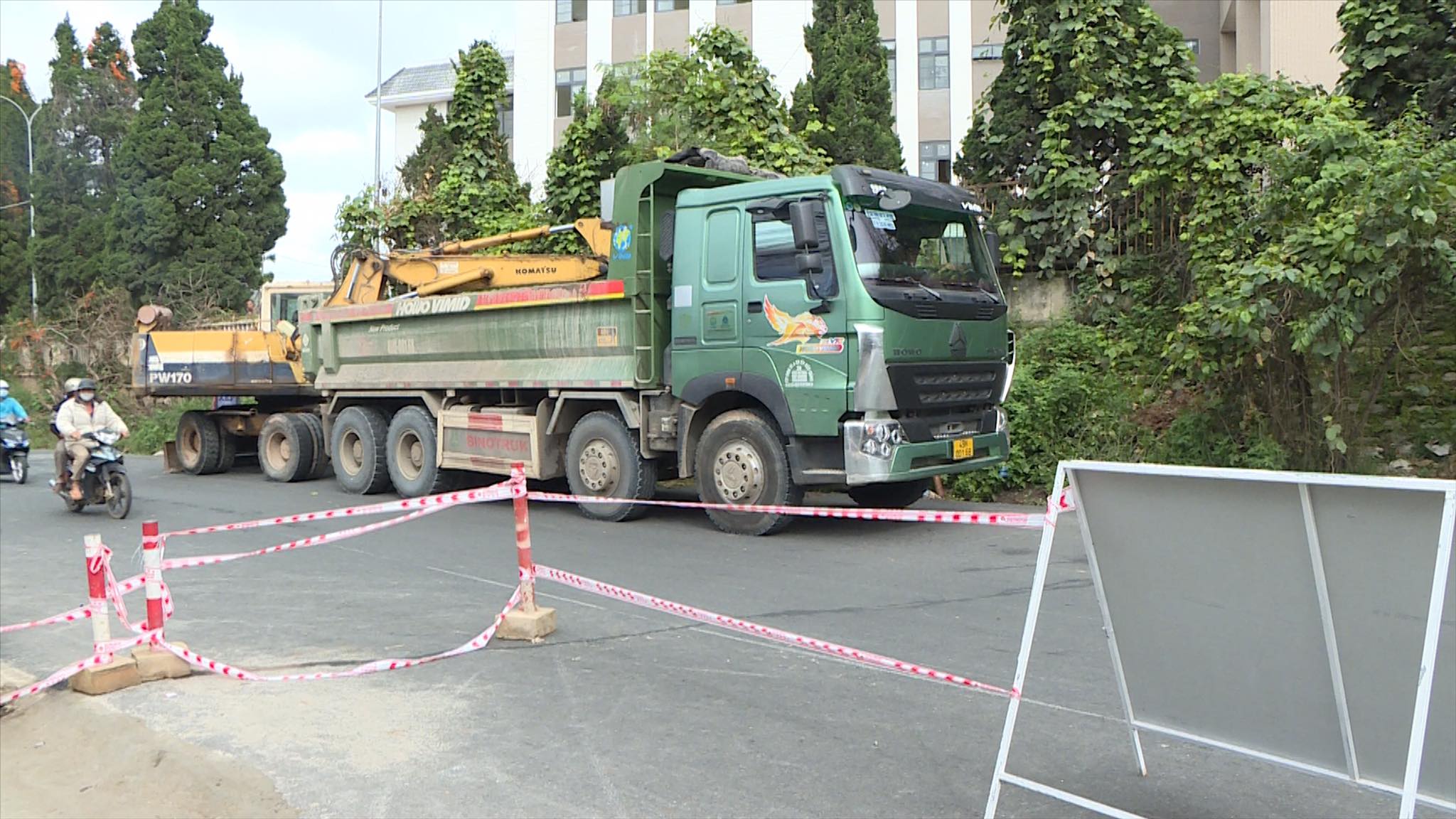 Bước đầu xác định nguyên nhân gây sạt lở đất tại Đà Lạt - Ảnh 1. Bước đầu xác định nguyên nhân gây sạt lở đất tại Đà Lạt - Ảnh 1.