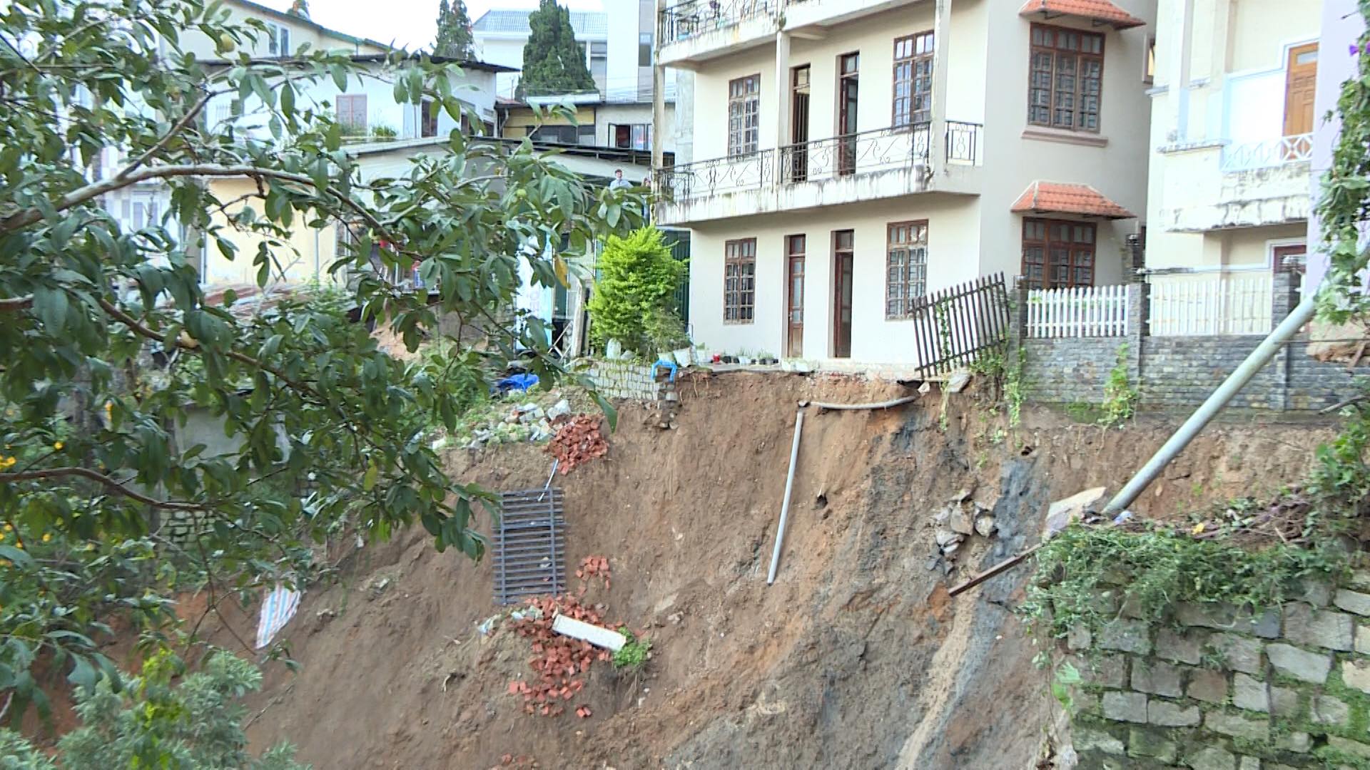 Bước đầu xác định nguyên nhân gây sạt lở đất tại Đà Lạt - Ảnh 3. Bước đầu xác định nguyên nhân gây sạt lở đất tại Đà Lạt - Ảnh 3.