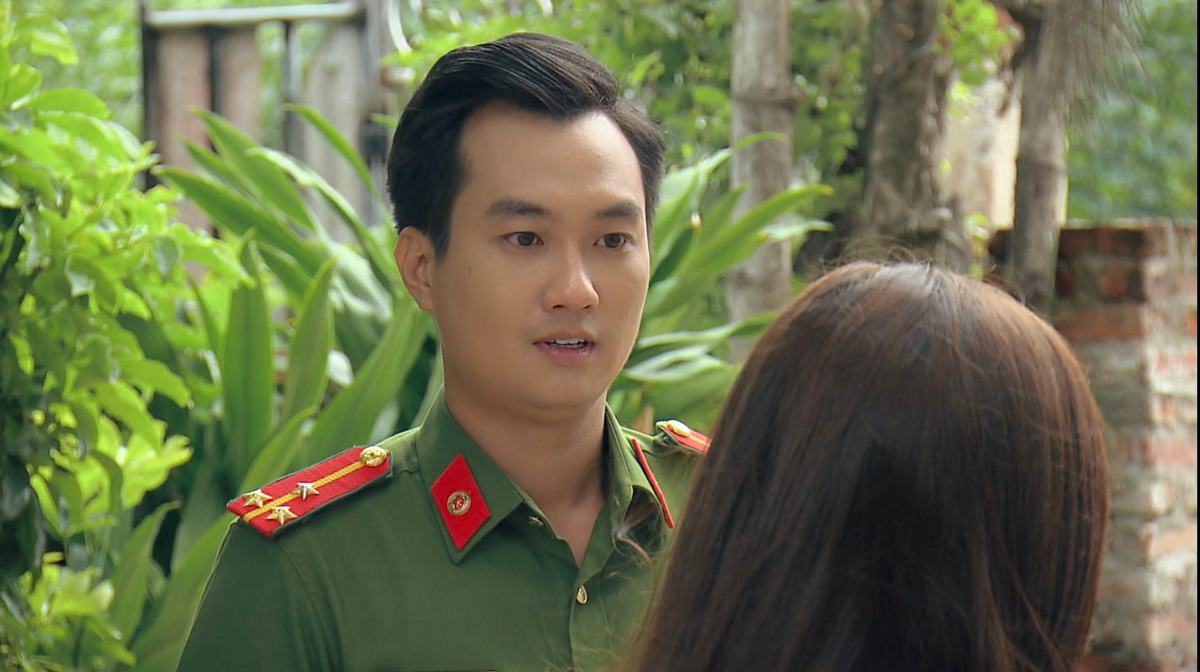 Phố trong l&agrave;ng - Tập 11: Bố Đ&ocirc;ng đến tận nơi bắt con trai chuyển c&ocirc;ng t&aacute;c - Ảnh 11.