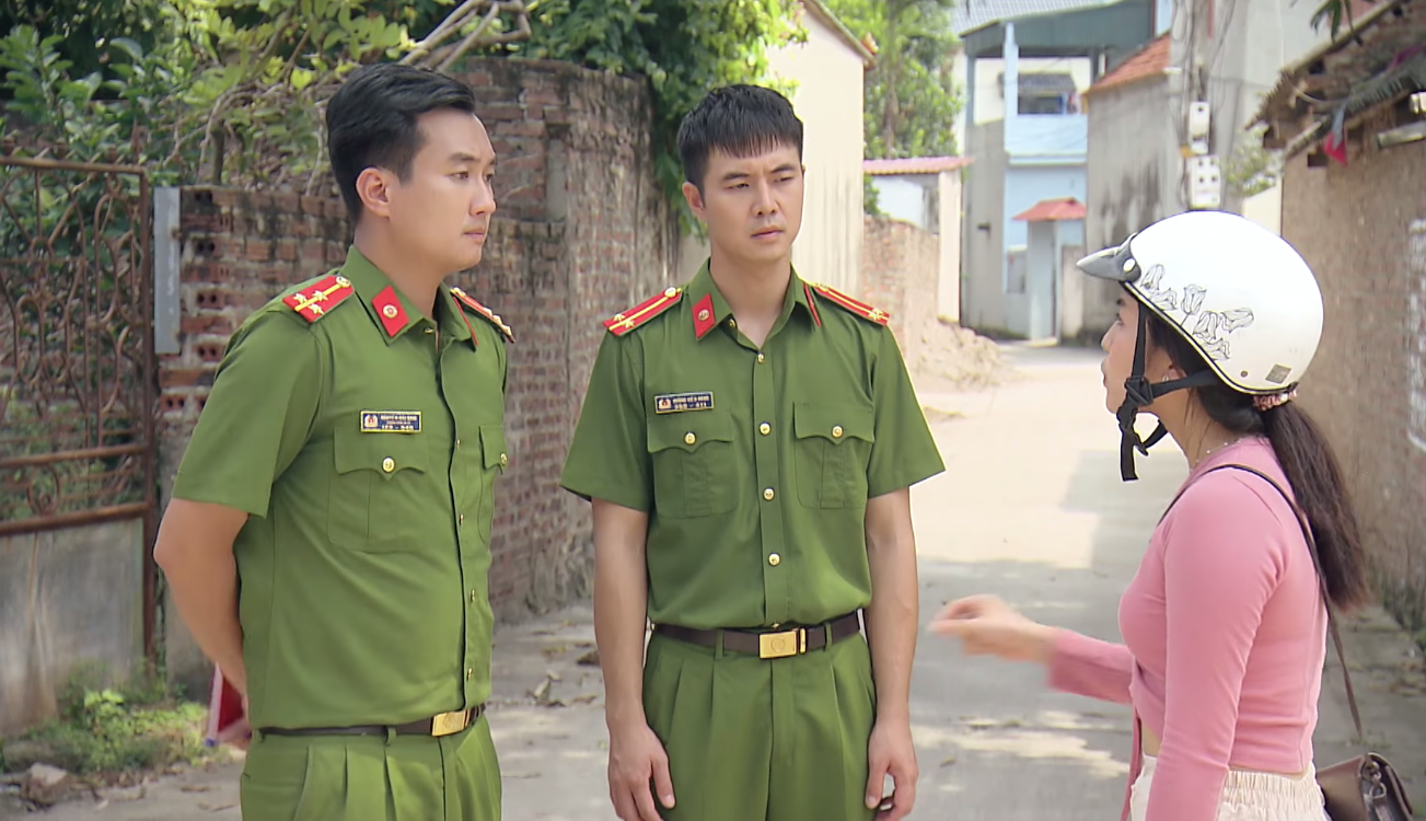 Phố trong l&agrave;ng - Tập 11: Bố Đ&ocirc;ng đến tận nơi bắt con trai chuyển c&ocirc;ng t&aacute;c - Ảnh 6.