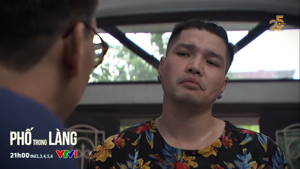 Phố trong l&agrave;ng - Tập 12: Nam bị hại, hung thủ l&agrave; Tiến? - Ảnh 3.