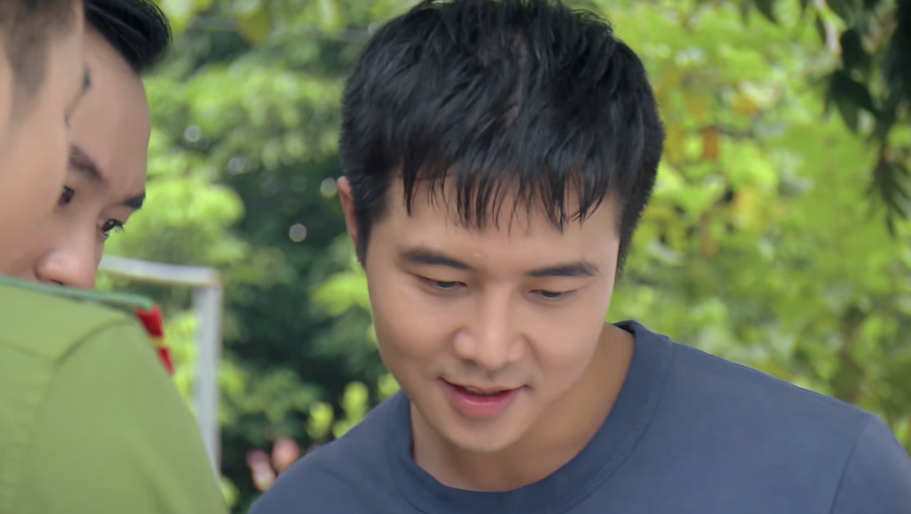 Phố trong l&agrave;ng - Tập 11: Nam vui mừng v&igrave; group c&ocirc;ng an x&atilde; được người d&acirc;n hưởng ứng - Ảnh 2.