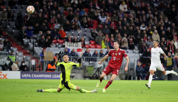 Kết quả UEFA Champions League: Man Utd thoát thua phút cuối, Bayern sớm giành quyền đi tiếp - Ảnh 4.