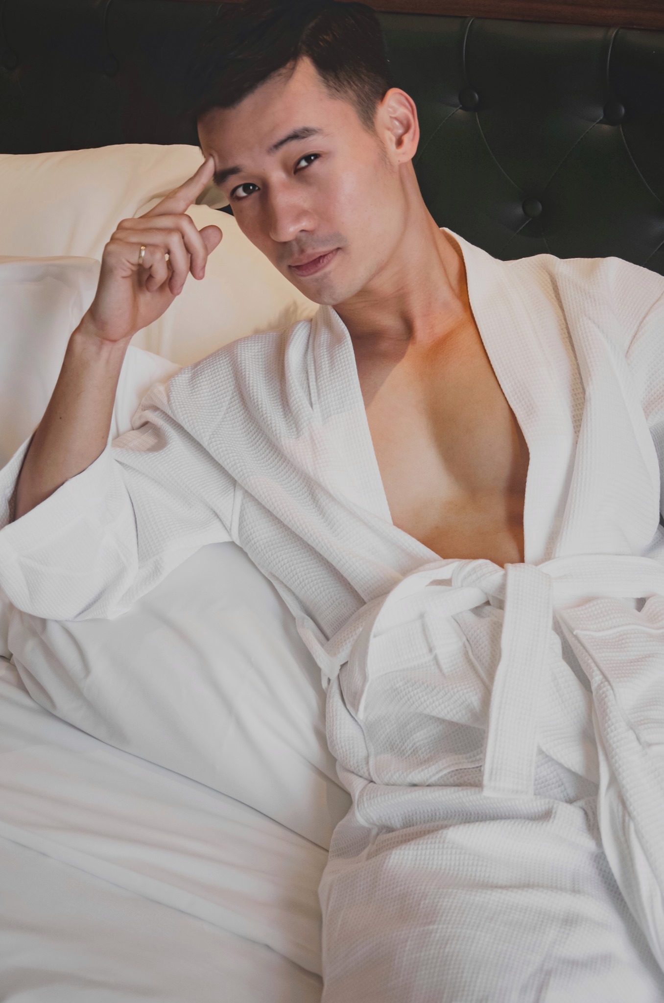 Chàng quân nhân Người ấy là ai bất ngờ xuất hiện trong Phố trong làng - Ảnh 9. Chàng quân nhân Người ấy là ai bất ngờ xuất hiện trong Phố trong làng - Ảnh 9.