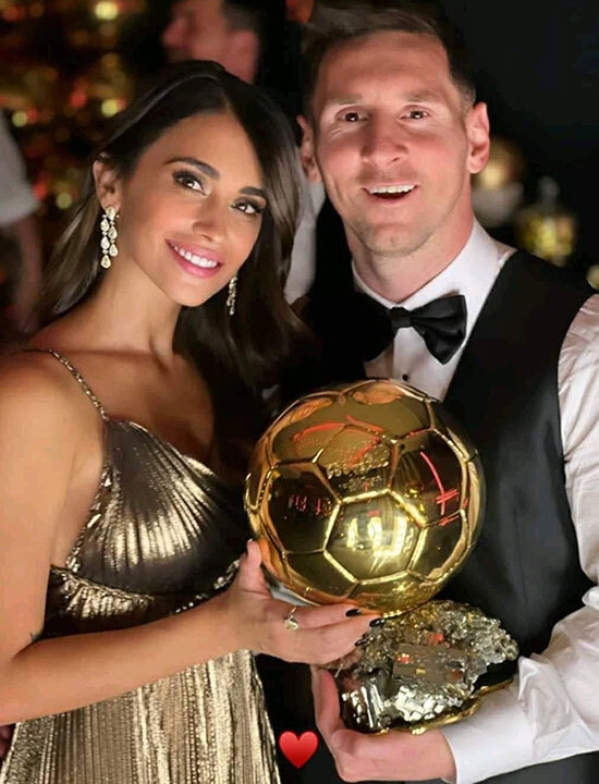 Messi gặp vấn đề về sức khỏe ngay sau khi nhận Quả bóng vàng - Ảnh 2.