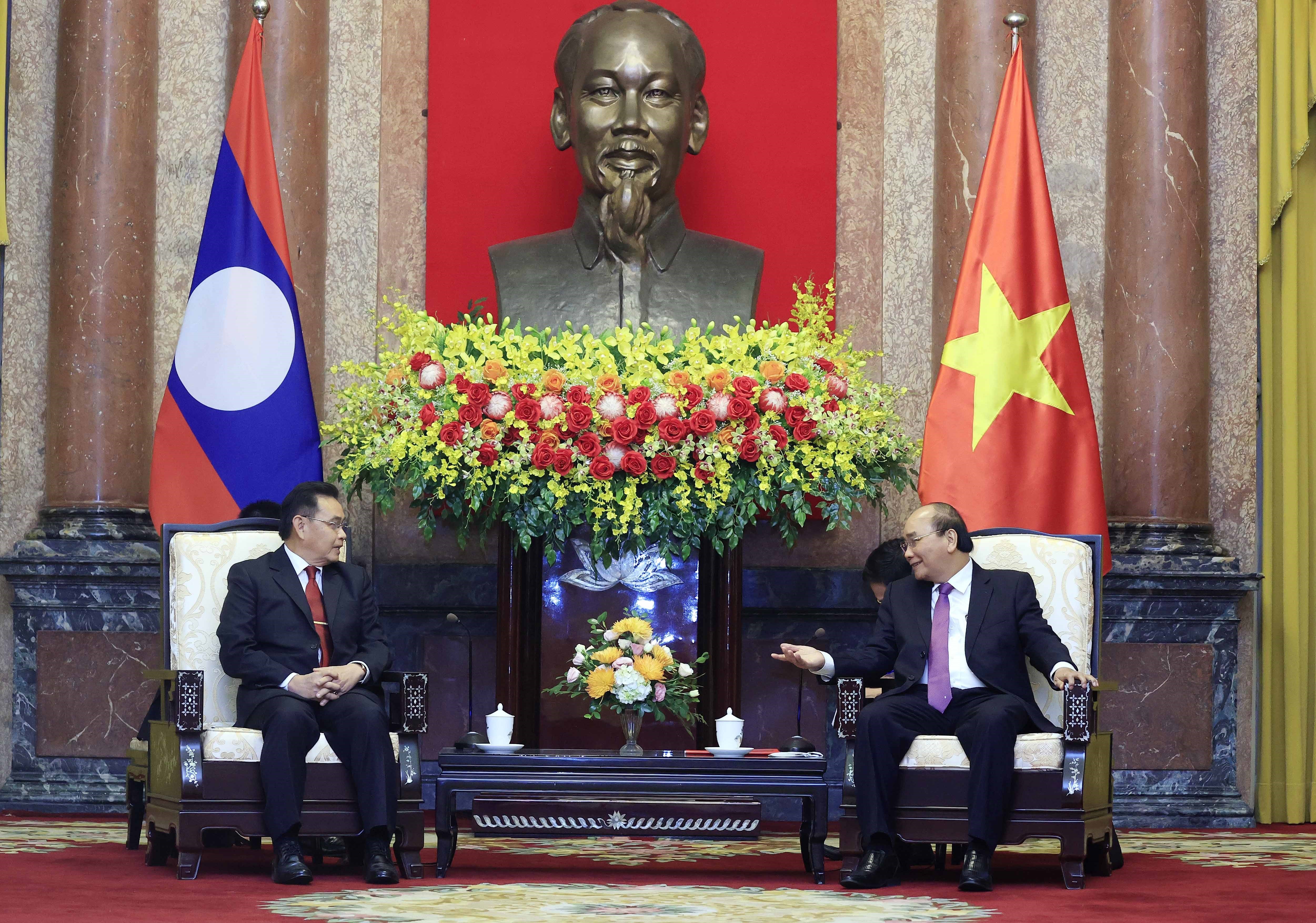 Với L&agrave;o, Việt Nam sẽ lu&ocirc;n thực hiện phương ch&acirc;m hạt muối cắn đ&ocirc;i, cọng rau bẻ nửa - Ảnh 1.