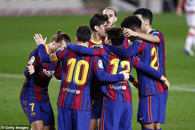 Barcelona 5-1 Alaves: Messi lập cú đúp, Barca đại thắng Alaves - Ảnh 3.