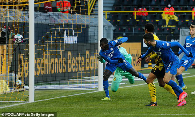 Dortmund 2-2 Hoffenheim: Dortmund chia điểm trên sân nhà - Ảnh 3.