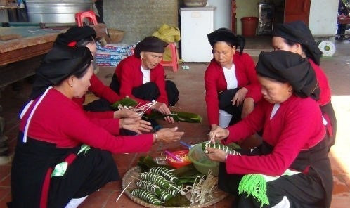 
San Diu ethnic minority people in the northern province of Bac Giang prepare for Tet (Photo: VNA)
