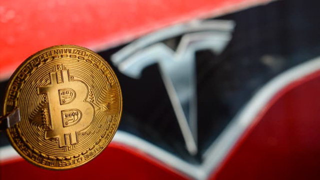 Tesla thu lời từ Bitcoin trong 1 tháng nhiều hơn tiền bán ô tô 1 năm - Ảnh 2.