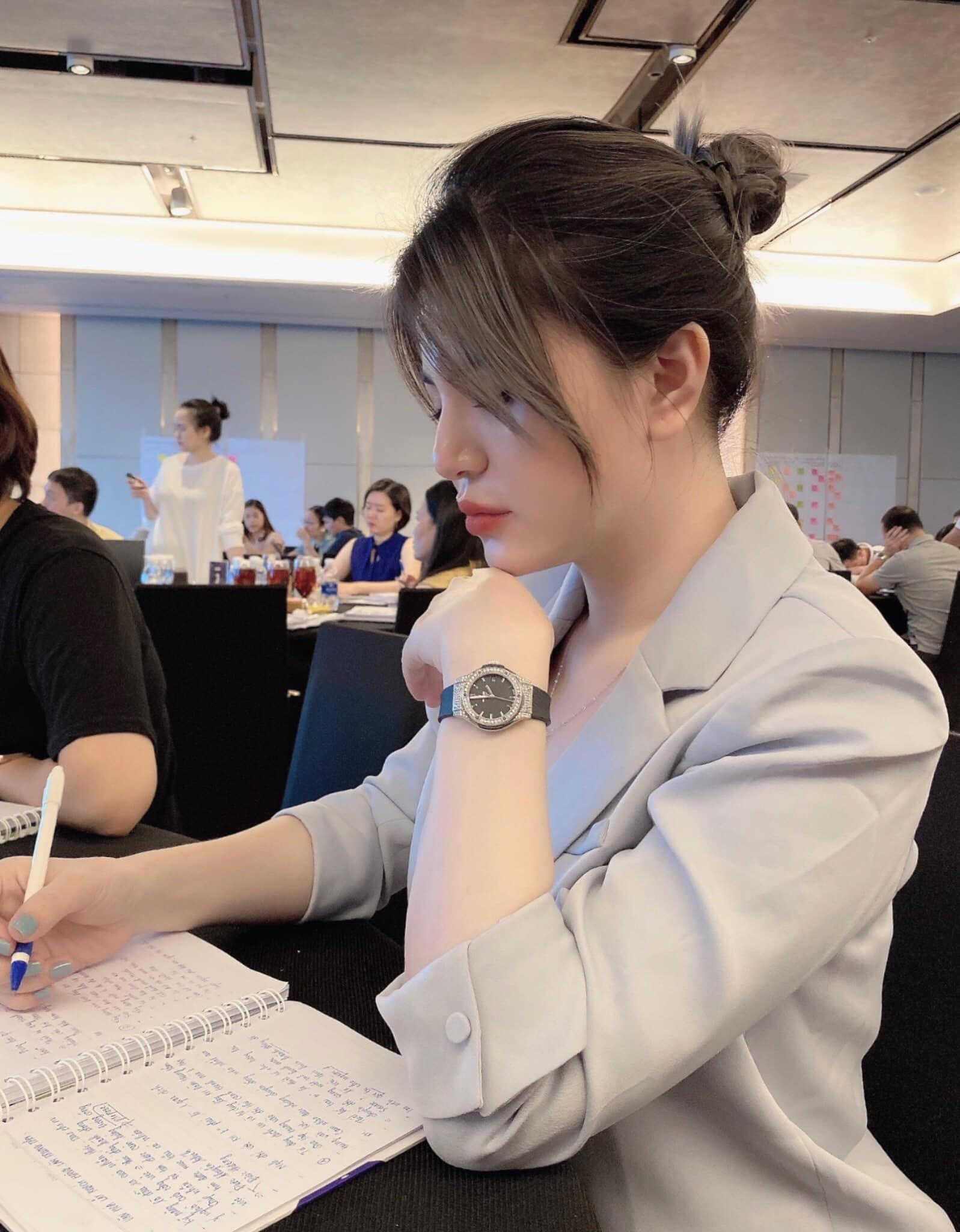 CEO Phạm T&ugrave;ng L&acirc;m v&agrave; b&iacute; quyết th&agrave;nh c&ocirc;ng ở tuổi 25 - Ảnh 2.