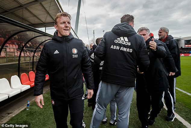 Dirk Kuyt chia tay học viện trẻ Feyenoord - Ảnh 1.