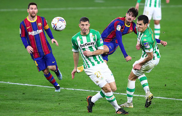 Real Betis 2-3 Barcelona: Ngược dòng ngoạn mục - Ảnh 2.