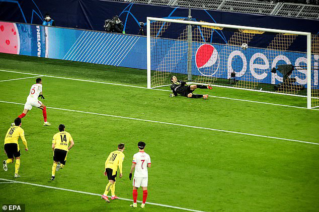 Dortmund 2-2 Sevilla: Haaland lập cú đúp, đưa Dortmund vào tứ kết Champions League - Ảnh 4.