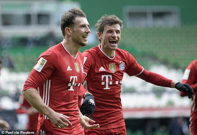 Werder Bremen 1-3 Bayern Munich: Xây chắc ngôi đầu - Ảnh 1.