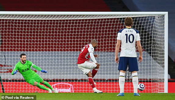 Arsenal 2-1 Tottenham: Lamela lập siêu phẩm, Pháo thủ vẫn ngược dòng ngoạn mục - Ảnh 6.