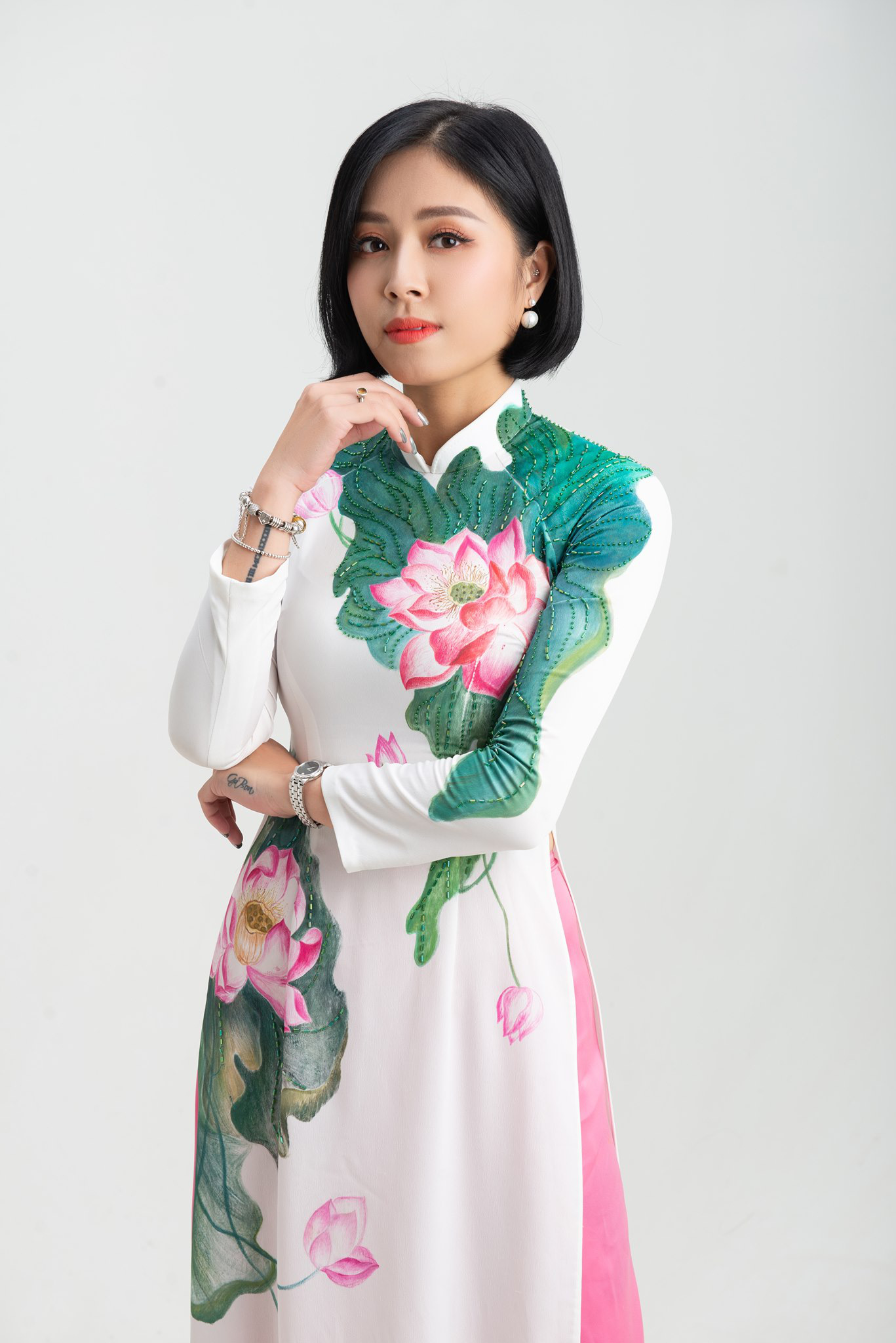 Điểm danh những MC t&oacute;c ngắn cực trẻ trung ở VTV - Ảnh 5.