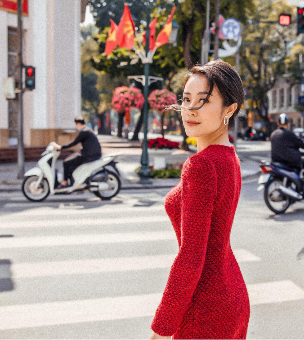 Điểm danh những MC t&oacute;c ngắn cực trẻ trung ở VTV - Ảnh 10.