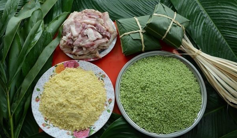 
The ingredients of the Young green rice Banh chung. Photo: Hieu Nghia.
