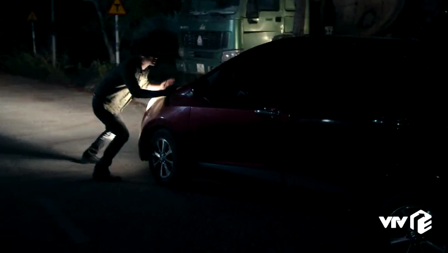 Hồ sơ cá sấu - Tập 28: Cương chột bị đàn em Tuấn mỏ đánh trọng thương - Ảnh 6. Hồ sơ cá sấu - Tập 28: Cương chột bị đàn em Tuấn mỏ đánh trọng thương - Ảnh 6.