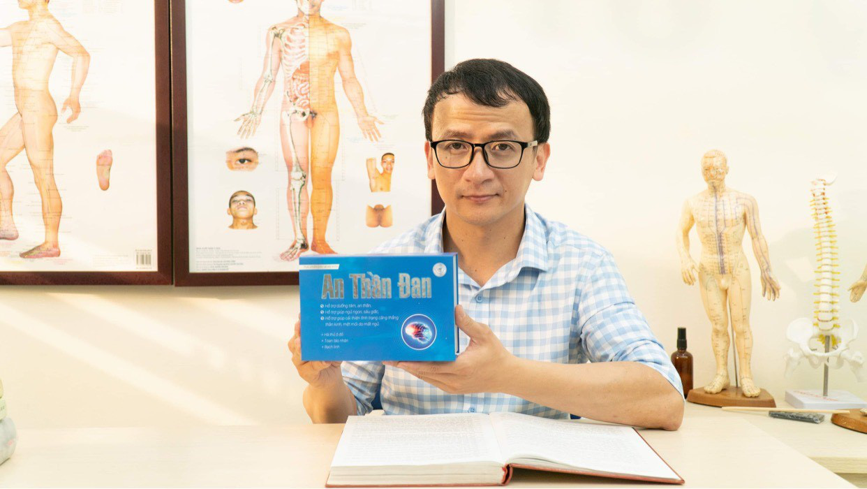 Xua tan buồn lo, mất ngủ nhờ b&iacute; k&iacute;p từ 16 loại thảo dược tự nhi&ecirc;n - Ảnh 1.