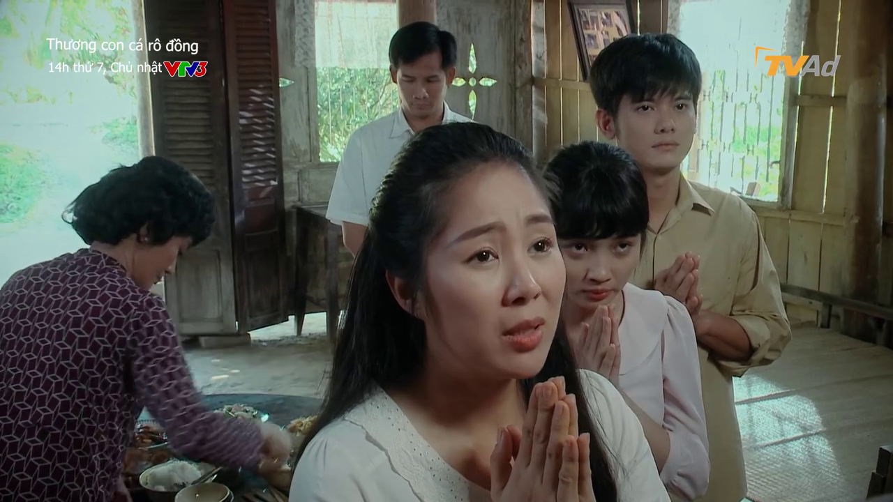 Thương con c&aacute; r&ocirc; đồng - Tập 4: Ng&agrave;y giỗ m&aacute; Thương th&agrave;nh ng&agrave;y c&atilde;i nhau đầy nước mắt - Ảnh 1.