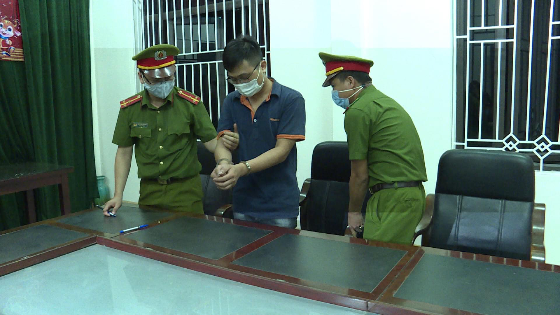 Đăng tải, phát tán ảnh và video nhạy cảm trên MXH bị xử lý thế nào? - Ảnh 3. Đăng tải, phát tán ảnh và video nhạy cảm trên MXH bị xử lý thế nào? - Ảnh 3.