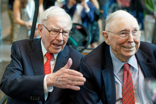 Berkshire Hathaway tiết lộ người kế nhiệm Warren Buffett - Ảnh 1.