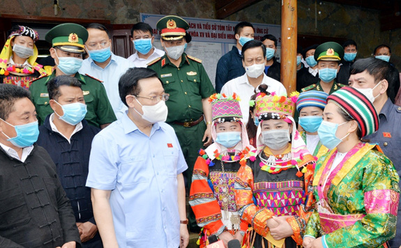 Đảm bảo cho ngày bầu cử diễn ra an toàn, đúng luật - Ảnh 1. Đảm bảo cho ngày bầu cử diễn ra an toàn, đúng luật - Ảnh 1.