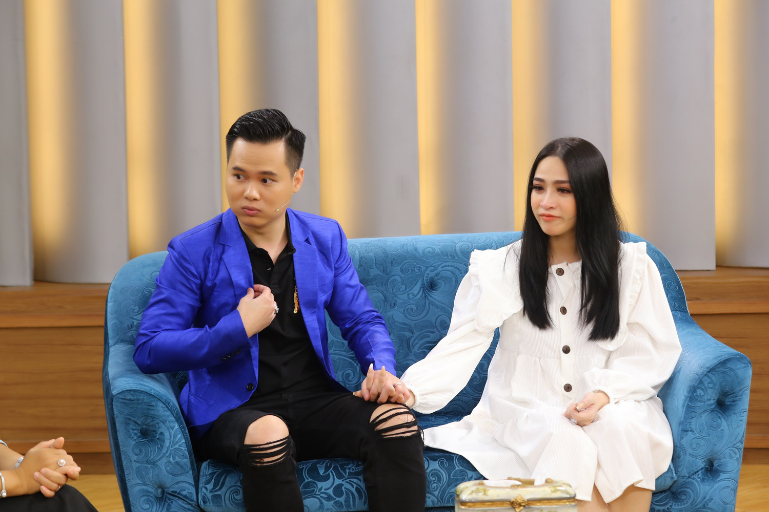 Nhạc sĩ Khởi Phong khó tính trong công việc, nhiều lần khiến vợ bật khóc tại phòng thu - Ảnh 1. Nhạc sĩ Khởi Phong khó tính trong công việc, nhiều lần khiến vợ bật khóc tại phòng thu - Ảnh 1.