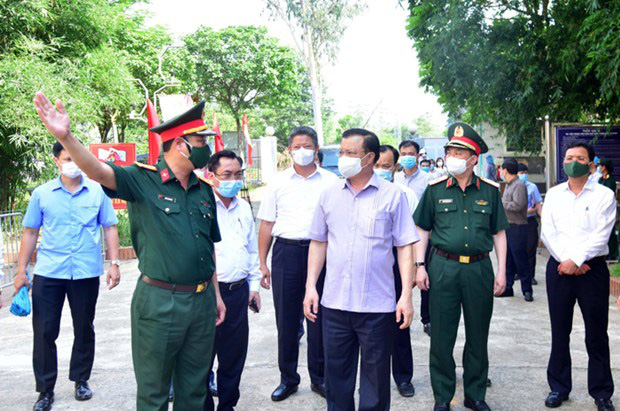 Bí thư Thành ủy Hà Nội: Sẽ nới lỏng từng dịch vụ nhưng tuyệt đối không lơi lỏng - Ảnh 1.