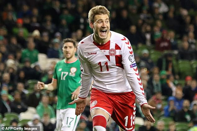 Nicklas Bendtner giải nghệ ở tuổi 33 - Ảnh 1.