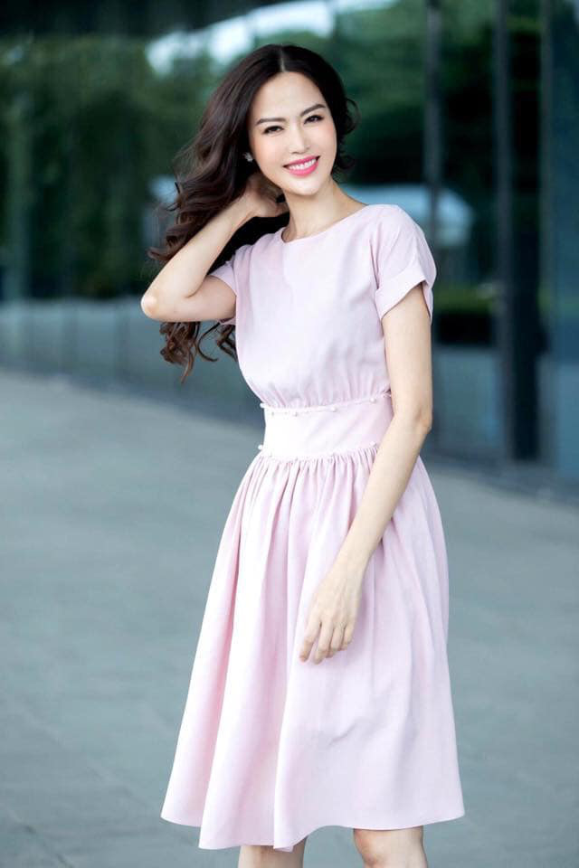 Quan điểm về nhan sắc, thị phi  và sự cô đơn của Hoa hậu Thu Thủy - Ảnh 2.