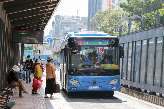 Kiến nghị giảm lãi suất, giãn nợ cho DN vận tải TP Hồ Chí Minh - Ảnh 1.