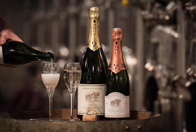 Rượu Champagne Pháp bị “mất tên gọi” tại Nga - Ảnh 1.