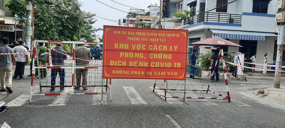 Phó Bí thư Thường trực Thành ủy TPHCM Phan Văn Mãi: Quyết liệt giãn cách, nhưng cũng chuẩn bị tâm thế cho tình huống xấu hơn - Ảnh 2.