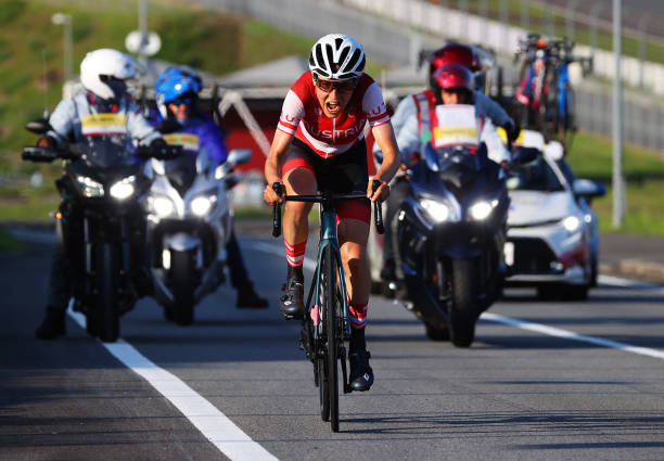 Olympic Tokyo | Tay đua nghiệp dư bất ngờ giành HCV môn đua xe đạp  - Ảnh 1.