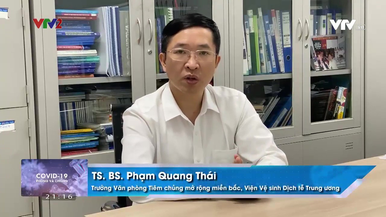 Người mắc bệnh nền khi ti&ecirc;m ph&ograve;ng COVID-19 cần lưu &yacute; điều g&igrave;? - Ảnh 2.