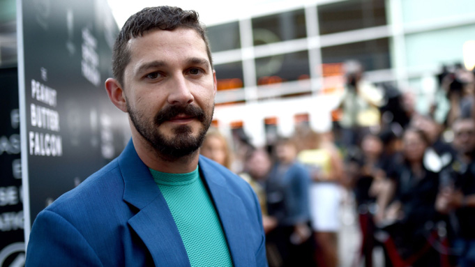Shia LaBeouf v&agrave; vợ Mia Goth b&iacute; mật chia tay - Ảnh 1.