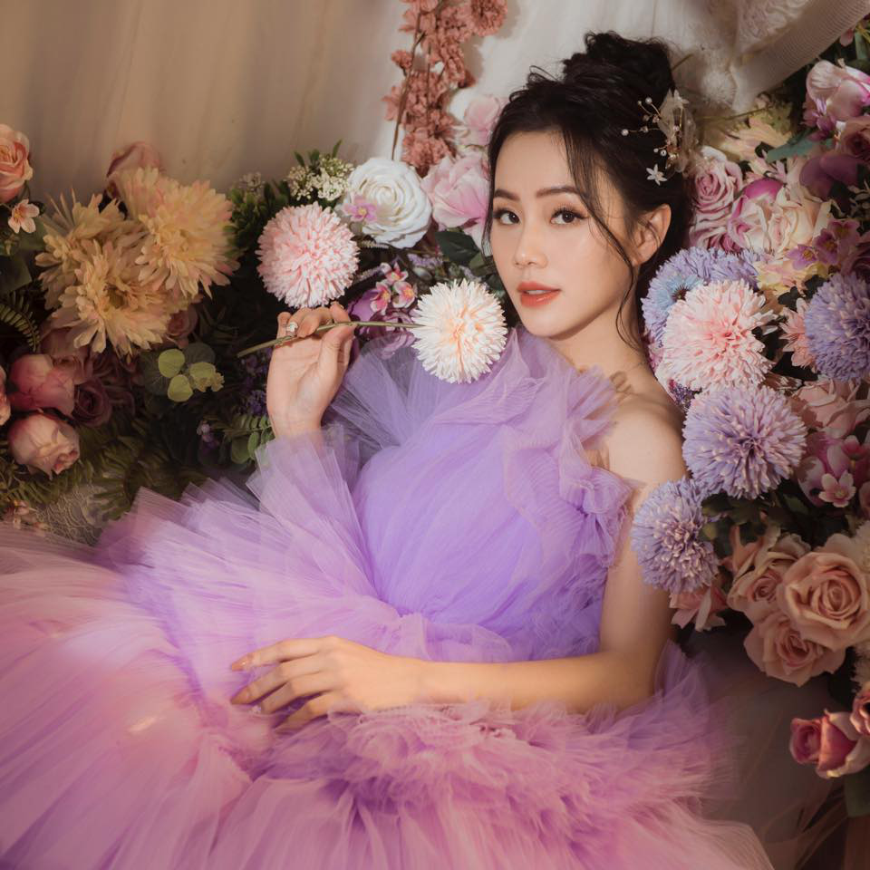 DV Minh Thu ngại ngùng khi thực hiện cảnh cưỡng bức trong phim Hương vị tình thân - Ảnh 9. DV Minh Thu ngại ngùng khi thực hiện cảnh cưỡng bức trong phim Hương vị tình thân - Ảnh 9.