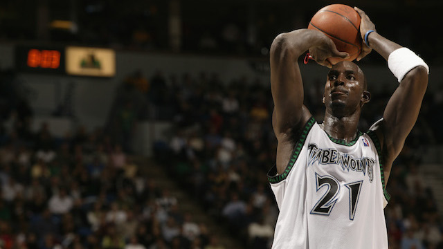 Boston Celtics xác định ngày treo áo Kevin Garnett - Ảnh 1.