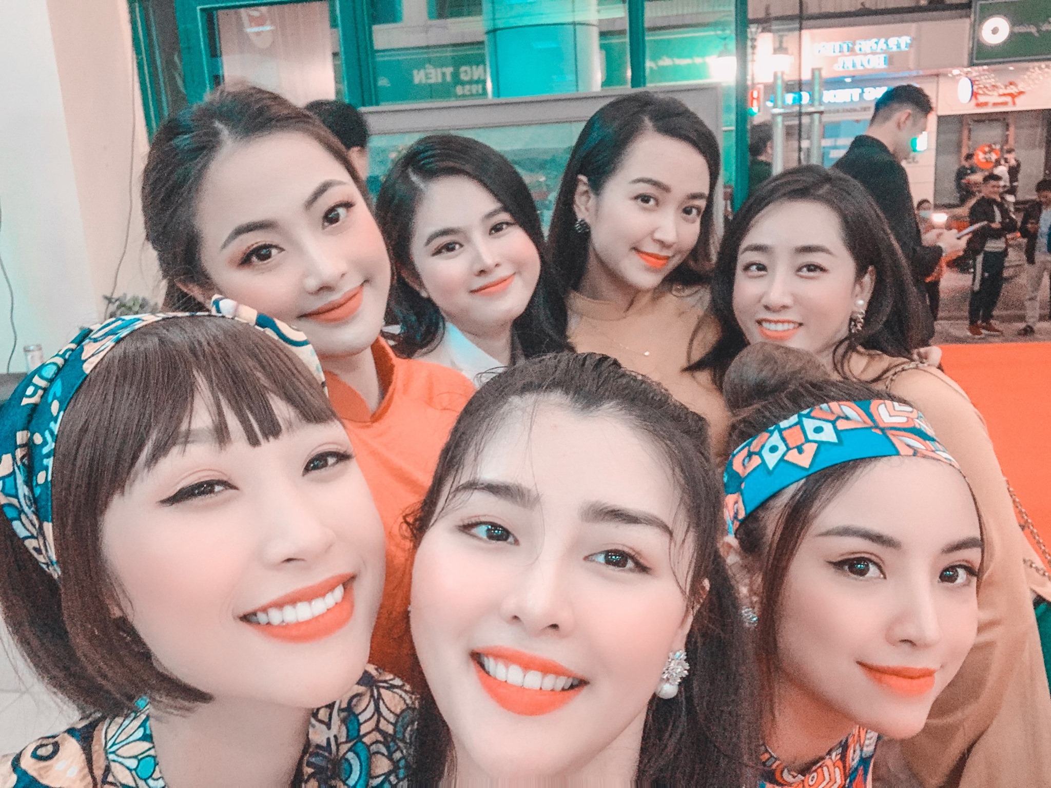 Nhan sắc hai cô con gái đỏng đảnh khó bảo trong Ngày mai bình yên - Ảnh 17. Nhan sắc hai cô con gái đỏng đảnh khó bảo trong Ngày mai bình yên - Ảnh 17.