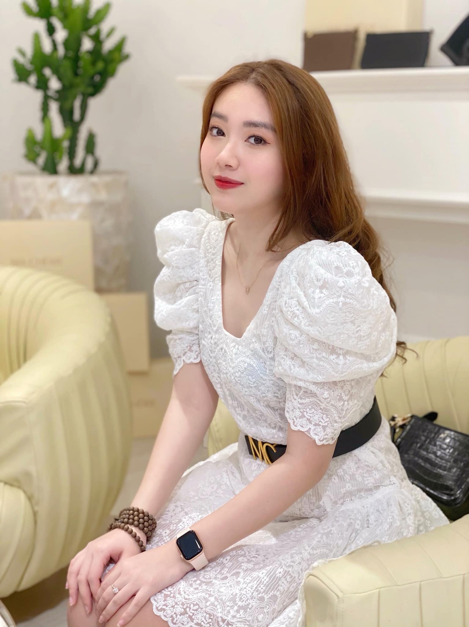 Nhan sắc hai cô con gái đỏng đảnh khó bảo trong Ngày mai bình yên - Ảnh 5. Nhan sắc hai cô con gái đỏng đảnh khó bảo trong Ngày mai bình yên - Ảnh 5.