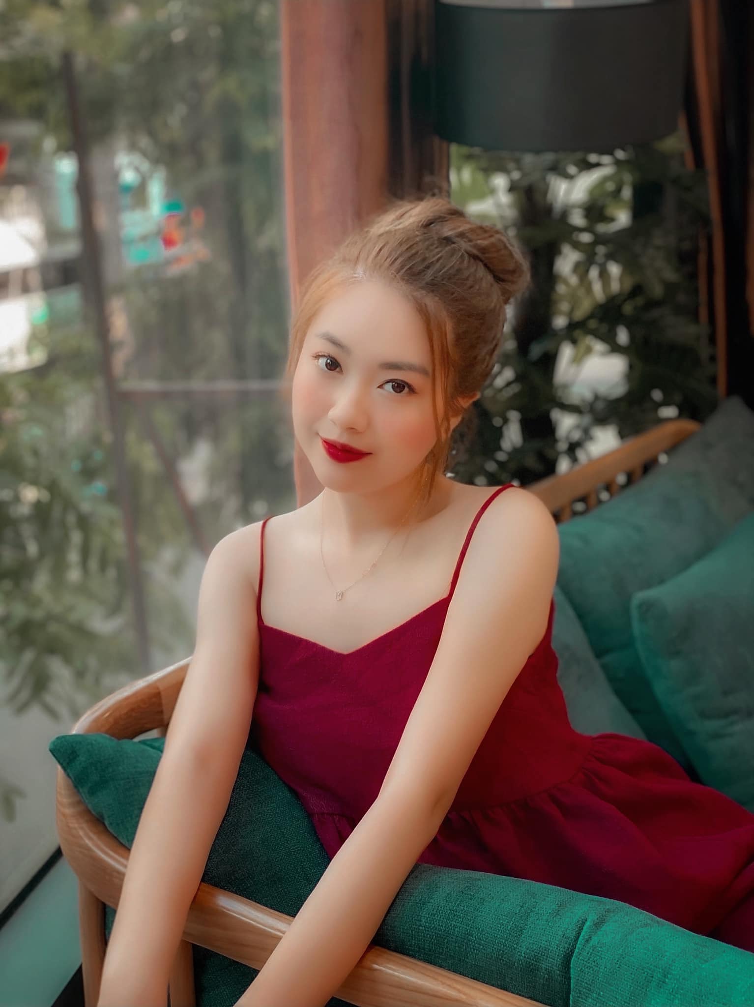 Nhan sắc hai cô con gái đỏng đảnh khó bảo trong Ngày mai bình yên - Ảnh 6. Nhan sắc hai cô con gái đỏng đảnh khó bảo trong Ngày mai bình yên - Ảnh 6.