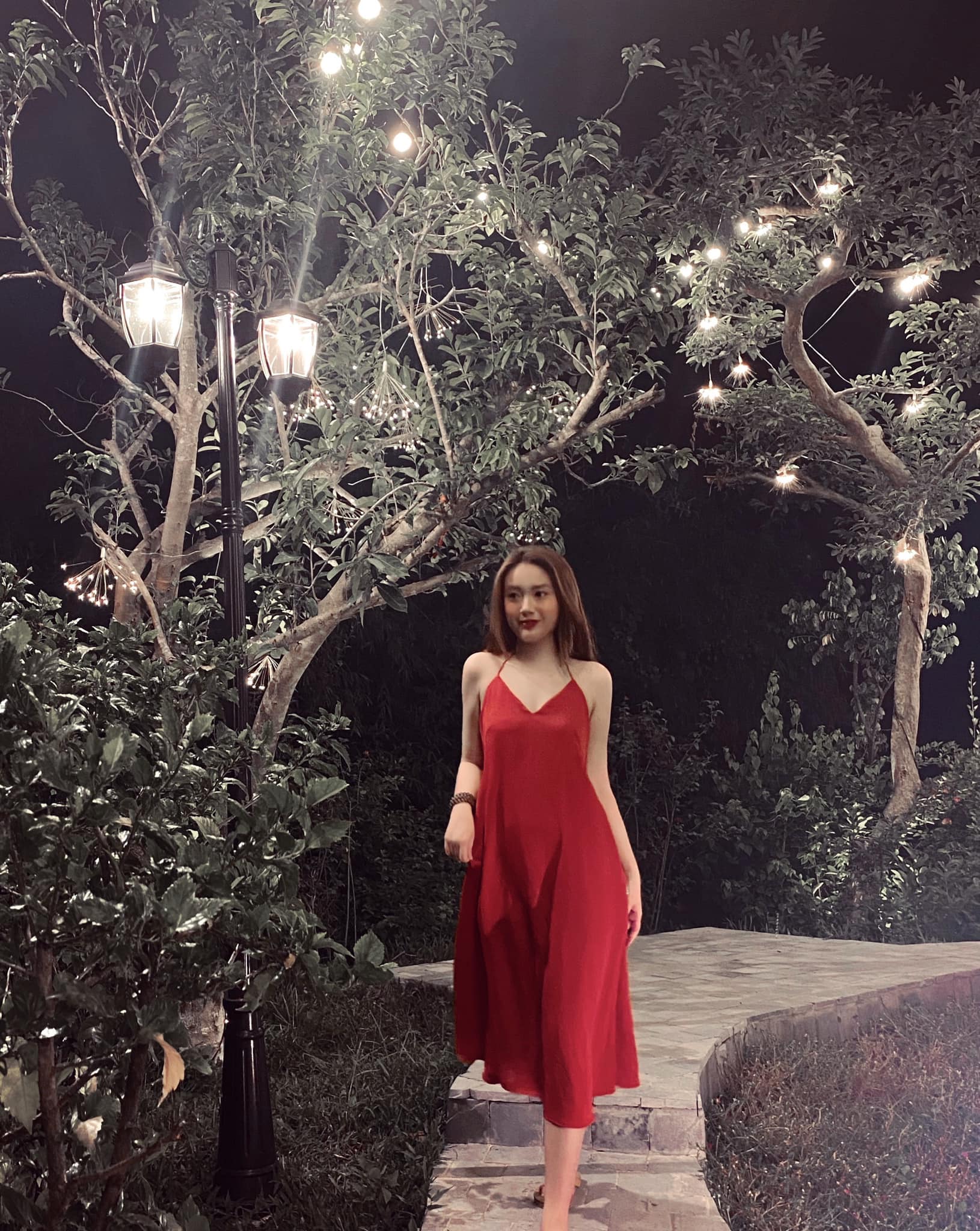 Nhan sắc hai cô con gái đỏng đảnh khó bảo trong Ngày mai bình yên - Ảnh 8. Nhan sắc hai cô con gái đỏng đảnh khó bảo trong Ngày mai bình yên - Ảnh 8.